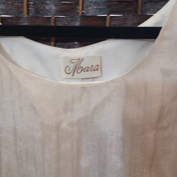 Ladies Sleeveless Shell Beige - Picture 4 of 5